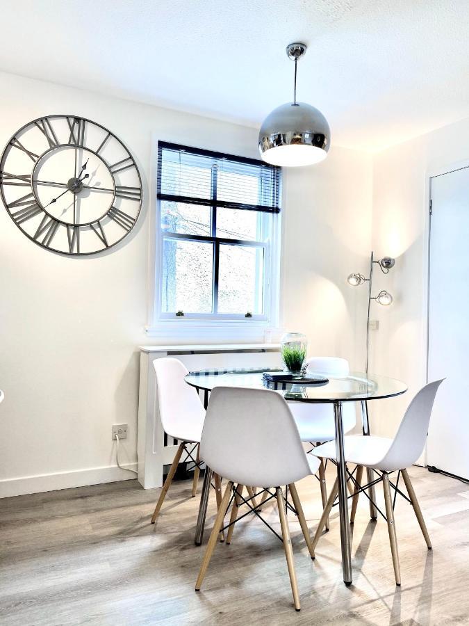 Stylish Central 2 Bedroom Apartment - Free Parking, Free Wifi Orkney Kültér fotó