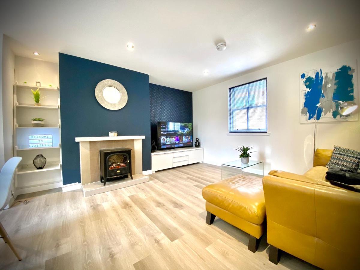 Stylish Central 2 Bedroom Apartment - Free Parking, Free Wifi Orkney Kültér fotó